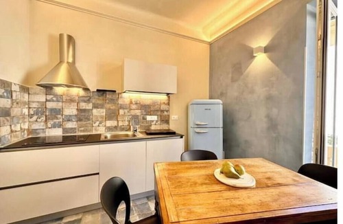 Finale Pia Apartment | Hostdomus - Aquamarine Suite