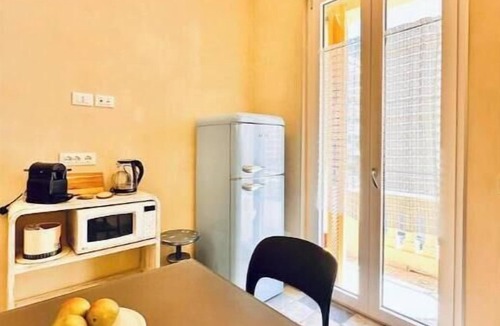 Finale Pia Apartment | Hostdomus - Emerald Suite