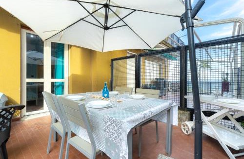 Borghetto Santo Spirito Apartment | Hostdomus - Beach House - a due passi dal mare