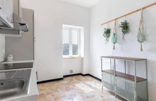 Gorra Apartment | Hostdomus - Outdoor Apartment 1
