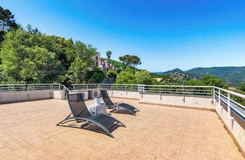 Noli House | Hostdomus - Villa Verde