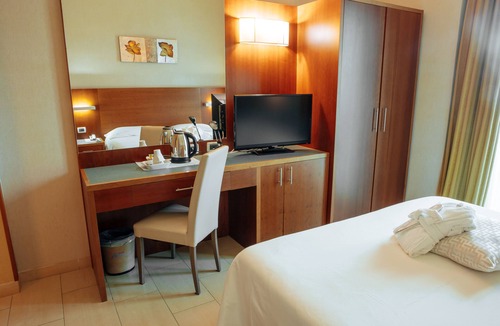 Marina di Citta Sant'Angelo Hotel | Hotel Amico