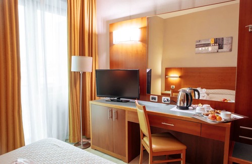 Marina di Citta Sant'Angelo Hotel | Hotel Amico