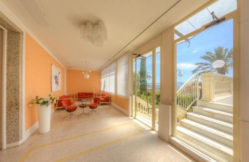Pietra Ligure Hotel | Hotel De La Plage