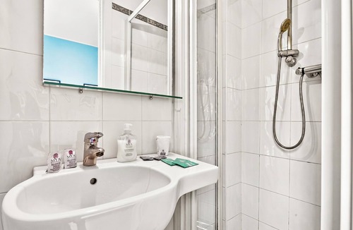 Laigueglia Hotel | Hotel Del Golfo 49, Laigueglia, Italy