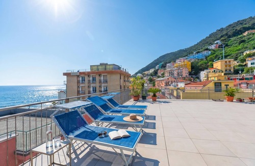 Laigueglia Hotel | Hotel Del Golfo 49, Laigueglia, Italy