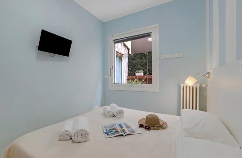 Laigueglia Hotel | Hotel Del Golfo 52, Laigueglia, Italy