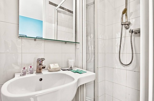 Laigueglia Hotel | Hotel Del Golfo 59, Laigueglia, Italy