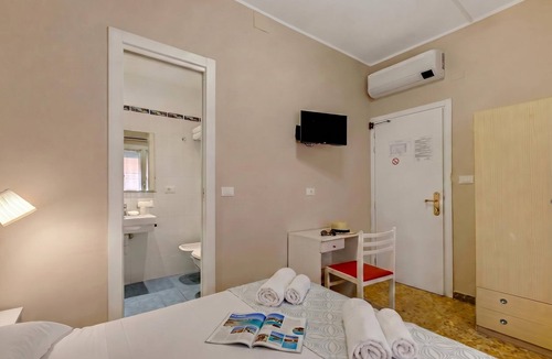 Laigueglia Hotel | Hotel Del Golfo 63, Laigueglia, Italy