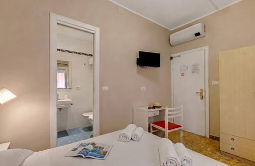 Laigueglia Hotel | Hotel Del Golfo 65, Laigueglia, Italy
