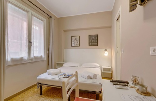 Laigueglia Hotel | Hotel Del Golfo 70, Laigueglia, Italy