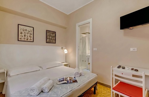 Laigueglia Hotel | Hotel Del Golfo 71, Laigueglia, Italy