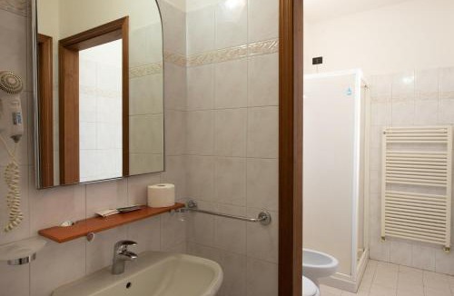 San Donato-San Vitale Hotel | Hotel Fattori