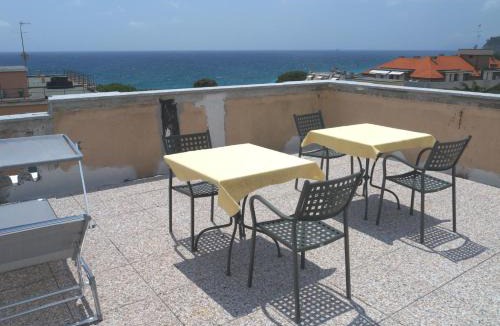 Celle Ligure Hotel | Hotel Flora