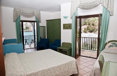 Acquafredda Hotel | Hotel Gabbiano