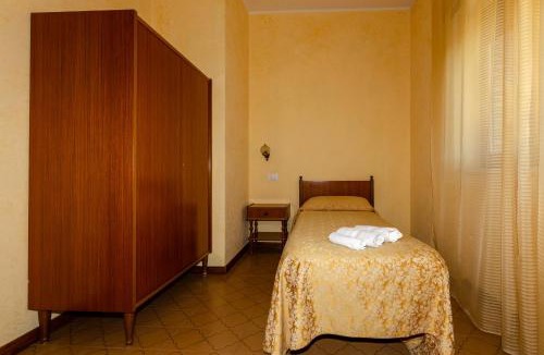 Magliano deʼ Marsi Hotel | Hotel Holiday