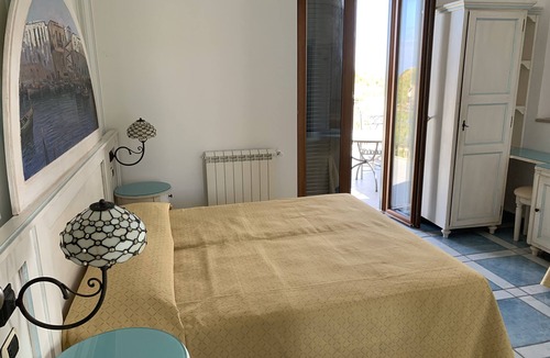 Ventotene Hotel | Hotel Isolabella