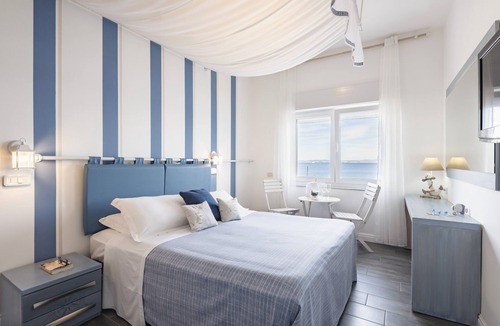 Porto Santo Stefano Hotel | Hotel La Caletta