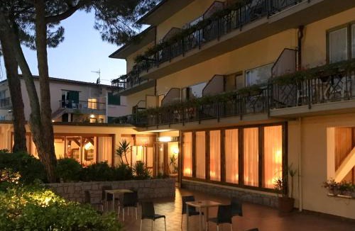 Marina di Campo Hotel | Hotel Lilly