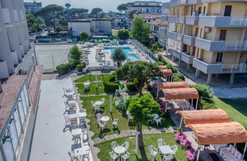 Lido Adriano Hotel | Hotel Marina Beach - Azzurro Club