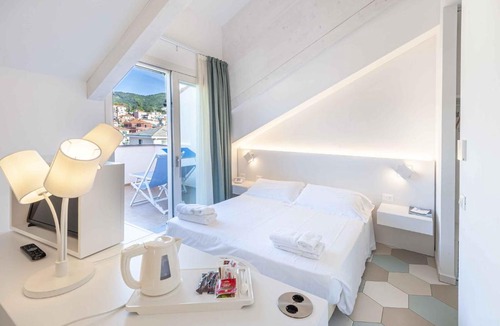 Spotorno Hotel | Hotel Melograno