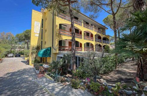 Marina di Campo Hotel | Hotel Meridiana