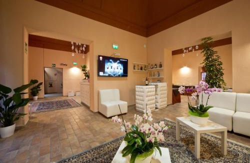 Colle di Val d'Elsa Hotel | Hotel Palazzo Renieri - 3stelle S