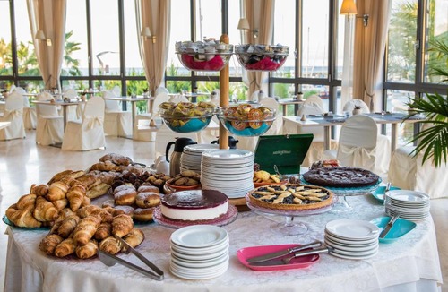San Lorenzo al Mare Hotel | Hotel Riviera dei Fiori