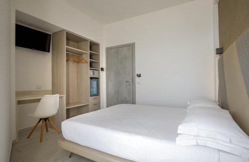 Lido di Capo Portiere Hotel | Hotel Tirreno