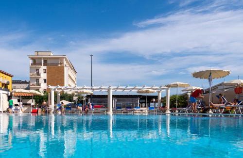 Lido di Savio Hotel | Hotel Tokio Village - Azzurro Club