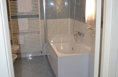 Cade-Gaida Hotel | Hotel Tricolore