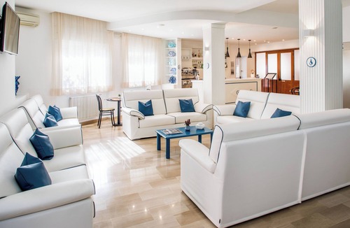 Laigueglia Hotel | Hotel Tritone