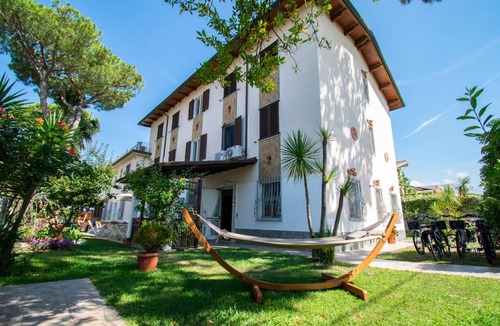 Marina di Massa Hotel | Hotel Villa Giada