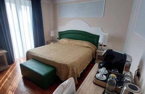 Rocca San Giovanni Hotel | Hotel Villa Medici