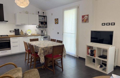 Levanto Apartment | House for 6 people in a quiet and green area.