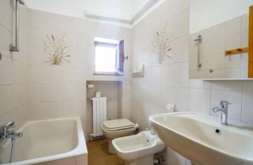 Taggia Apartment | House located in the historic center of Taggia, small pets allowed