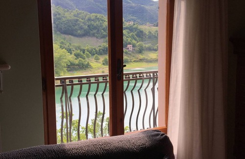 Colle di Tora Apartment | House on the lake Grandma Gio '