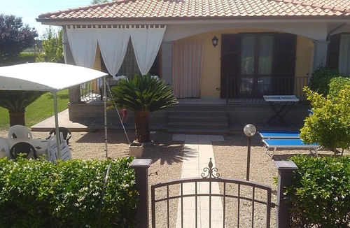 Pescia Romana Villa | House /Villa - Pescia romana