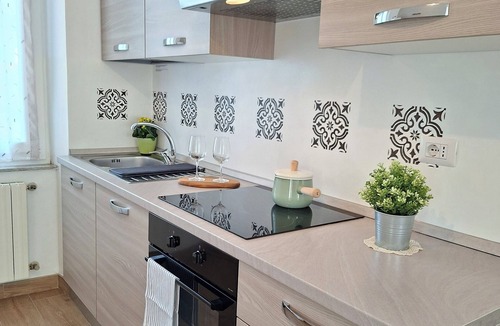 Grotte Santo Stefano House | House with garden between spa and ancient villages - parking and WiFI