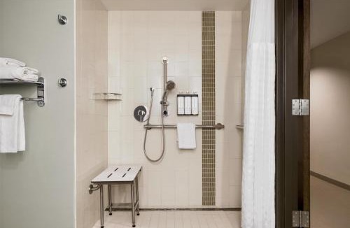 Mountain House Hotel | Hyatt Place Keystone - Dillon