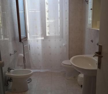 Civitavecchia House | I Tre Leoni Affittacamere