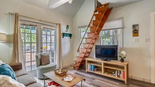 Old Town House | Ibis by AvantStay