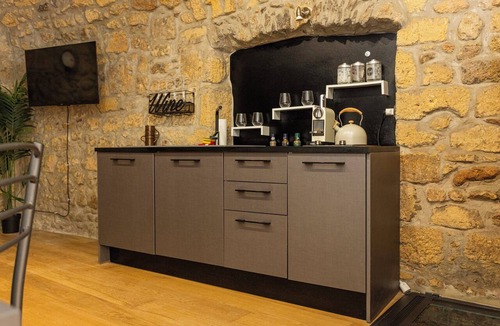 Tarquinia Apartment | Il Butto – Stone loft with an Etruscan cistern, historic center of Tarquinia