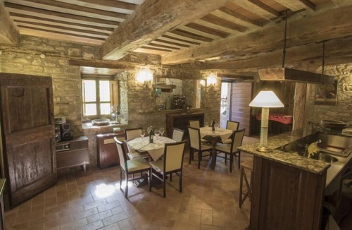 Montelovesco House | Il Giardino Dei Semplici by Interhome