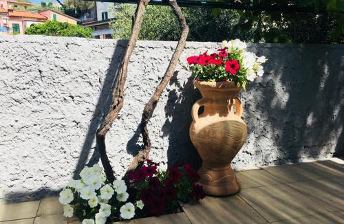 Tellaro House | Il Giardino Segreto