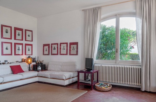 Portoferraio Apartment | Il Grifo – Cozy Apartment with Sea View, Private Garden and Wi-Fi