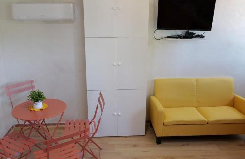 Castel di Tora Apartment | Il Nido del Lago del Turano