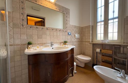 Terni Apartment | Il "Nido di Achille" in Centro - 2 piani di privacy e massimo comfort!