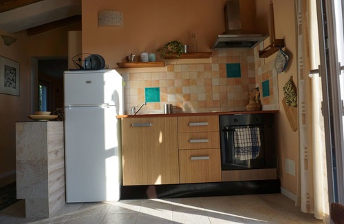 Arcola House | Il Pettirosso-Your hillside base for Cinque Terre, Lerici & Tuscany-with parking