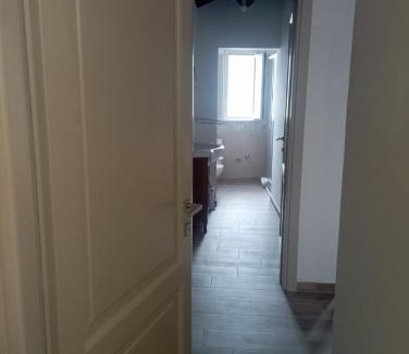Colle di Tora House | Il Piccolo Borgo sul Lago